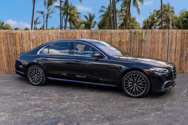 Mercedes-Benz S580