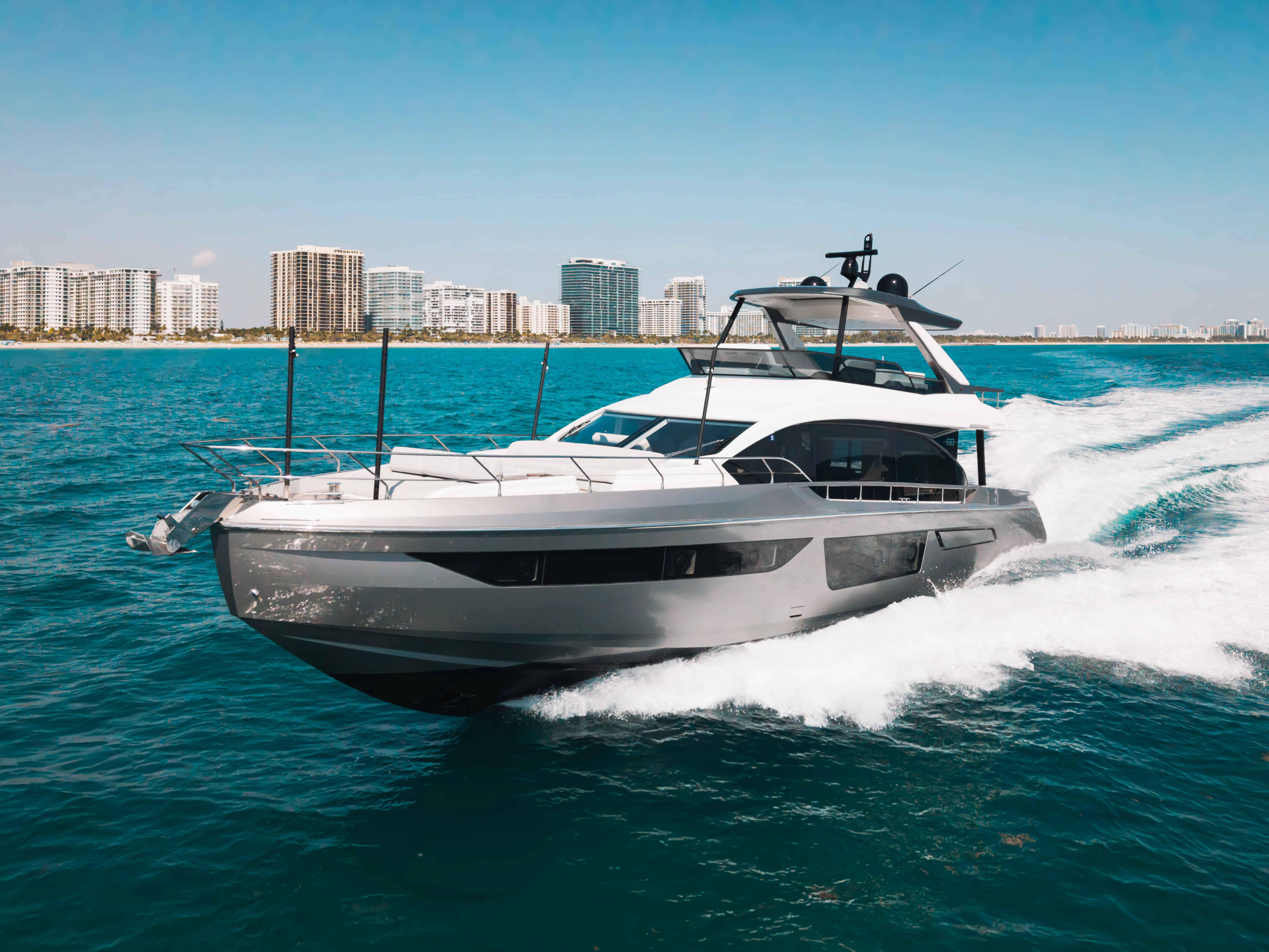 Azimut 68ft Spysea