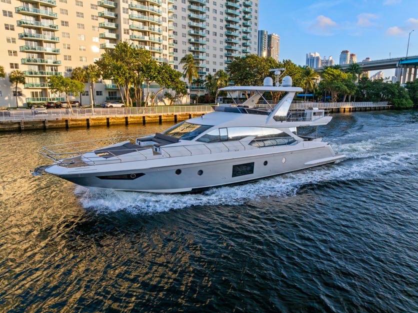 Azimut 68ft Paragon