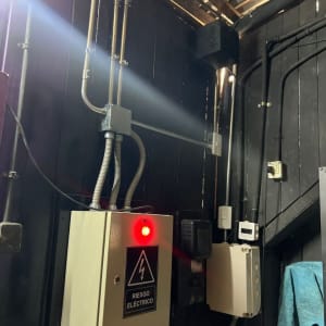 Caja de Riesgo Eléctrico