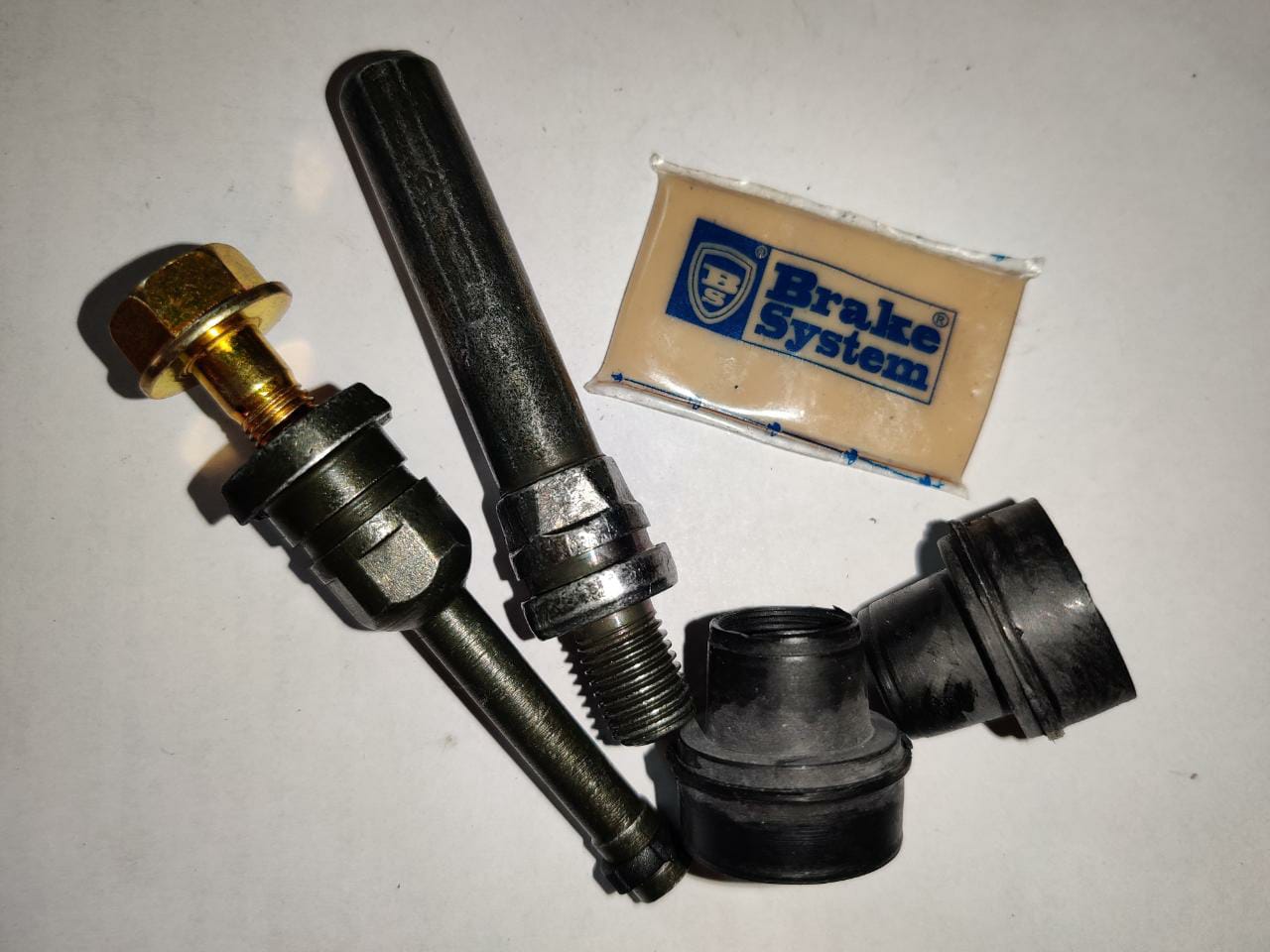 KIT MORD. RENAULT KANGOO 03...05