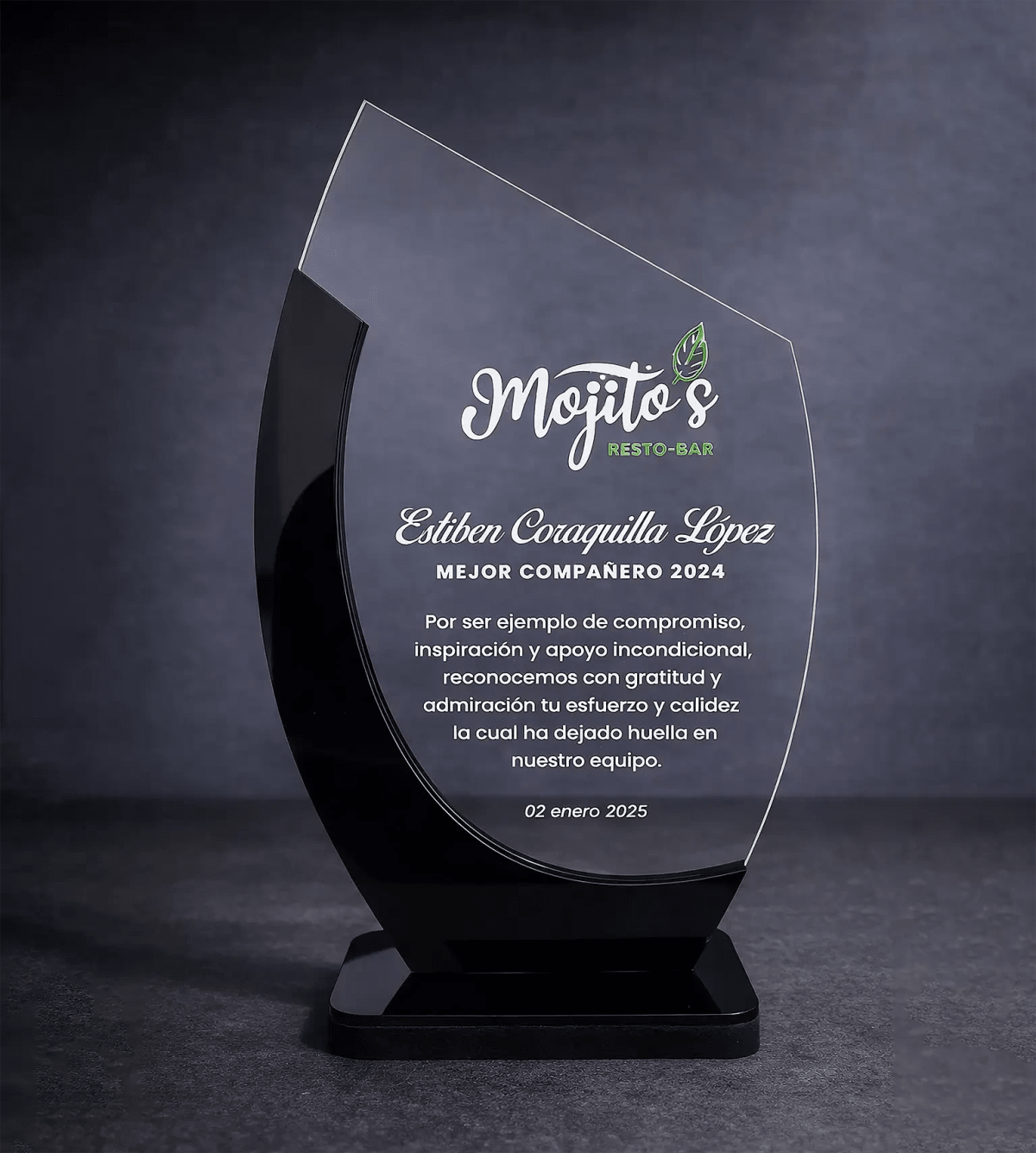 Placa de Reconocimiento en Acrílico Personalizada – Recuerdo Corporativo con Base Negra - Producto personalizado - Izeta Studio