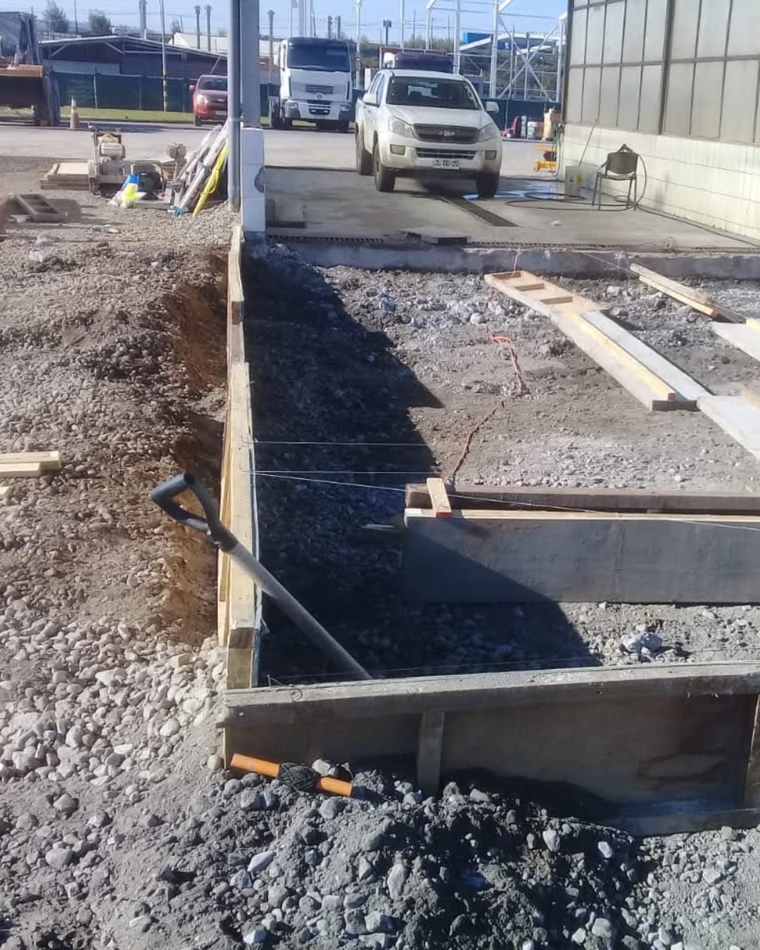 Claves para la Construcción de un Radier de Hormigón en Galpones Industriales