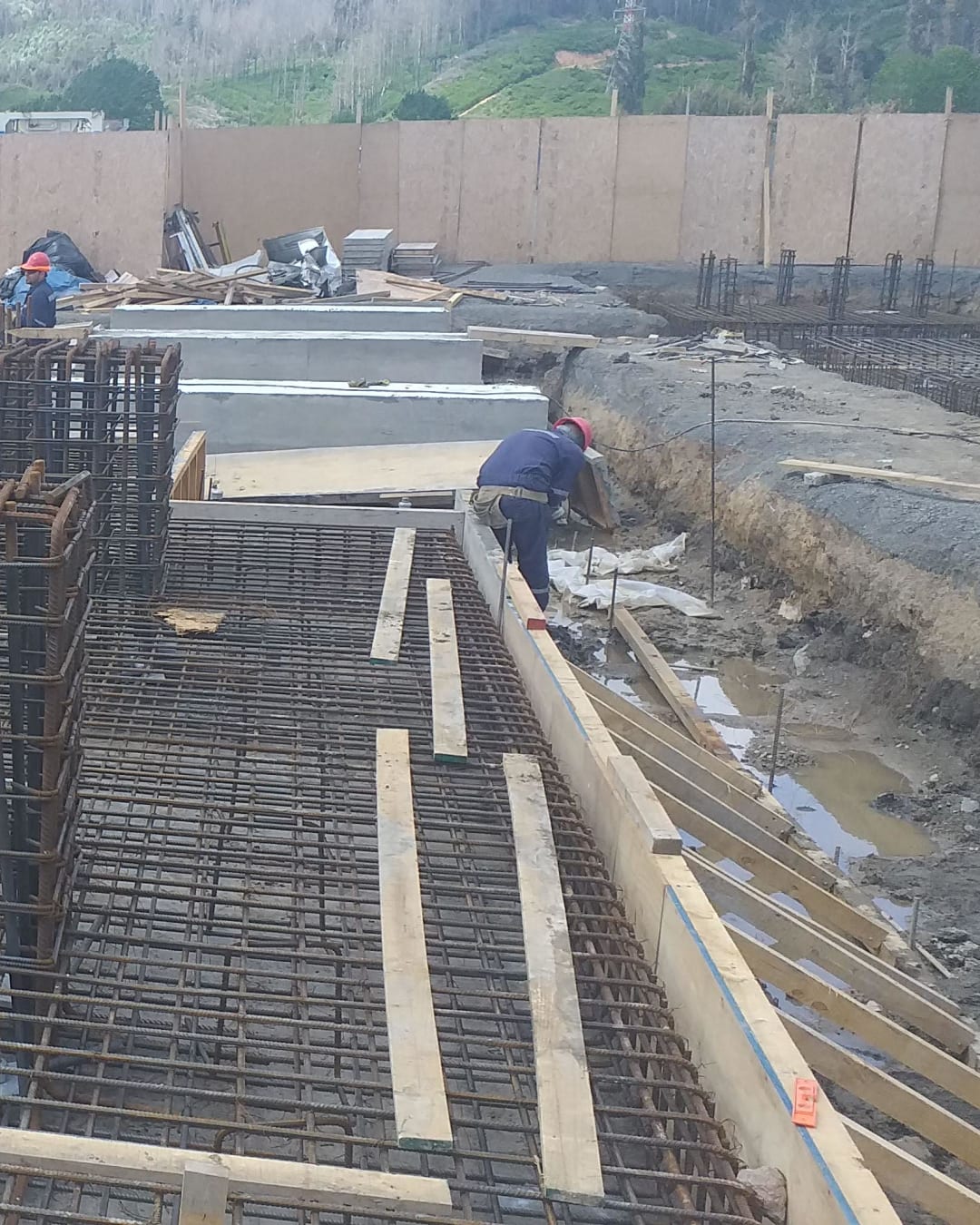 Claves en la Cimentación de Edificios de Hormigón Armado: El Proceso de Terranova en Concepción