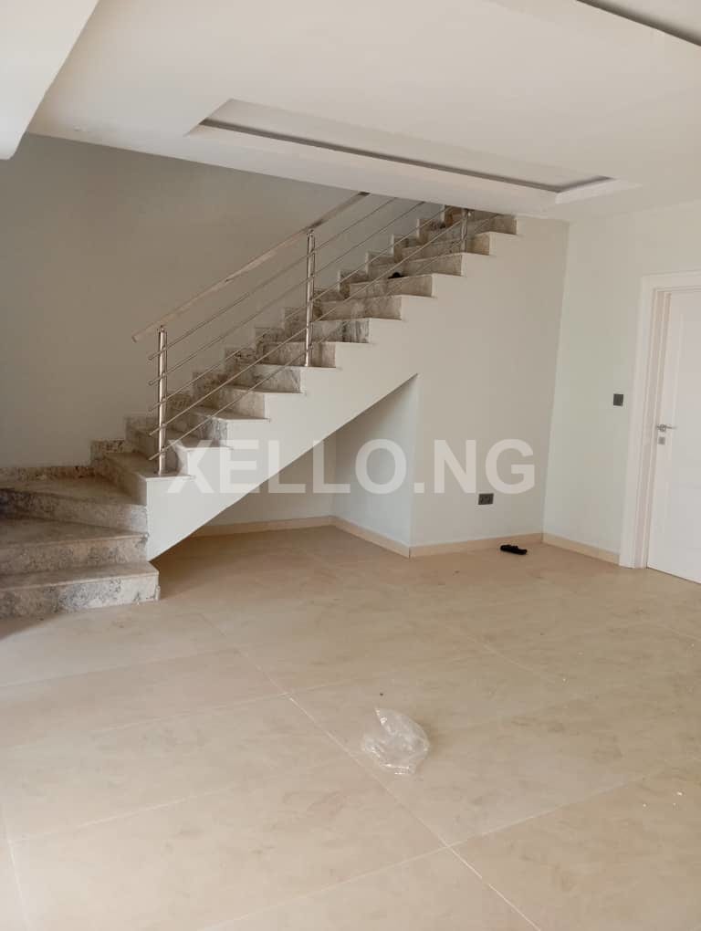To let 4bedroom duplex at Utako  5