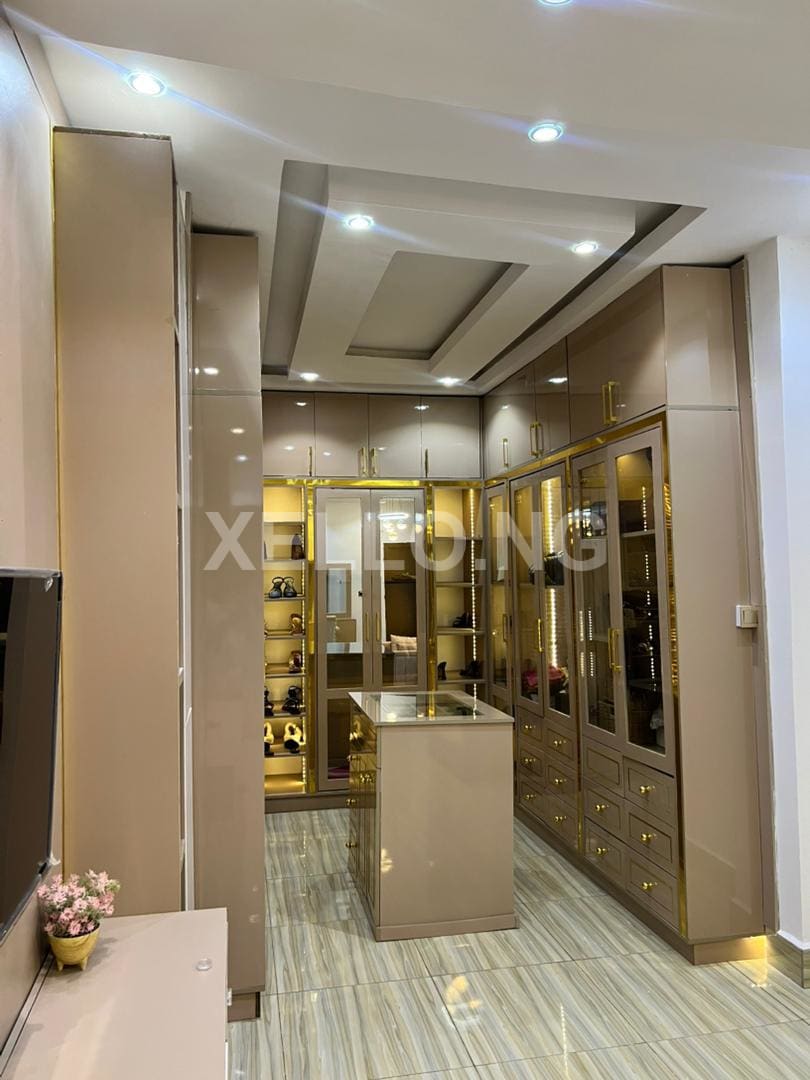 6bedroom fully furnished duplex for sale at Idu Abuja  2
