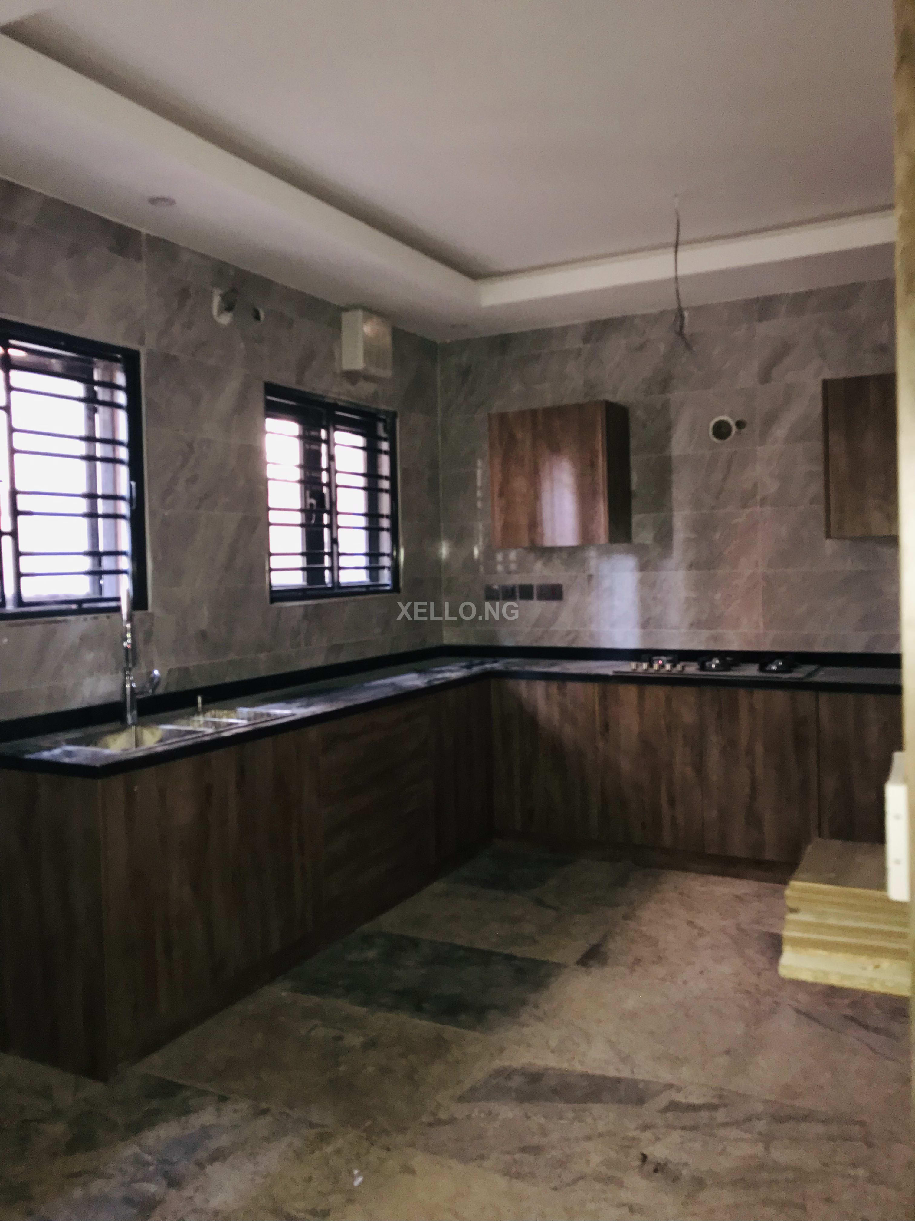 4bedroom duplex for sale at lifecamp Godab 4