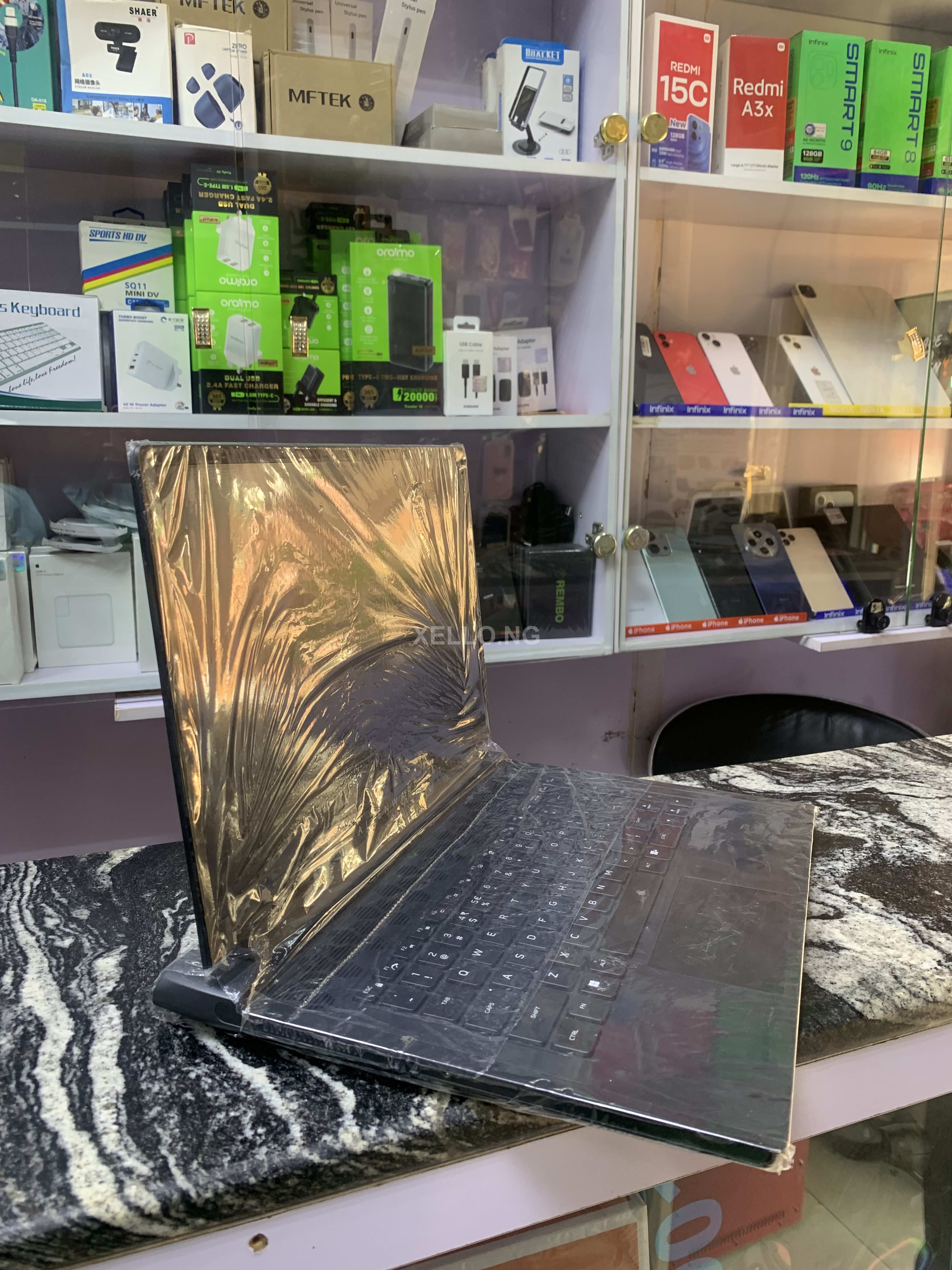 Alienware M15 R7 2