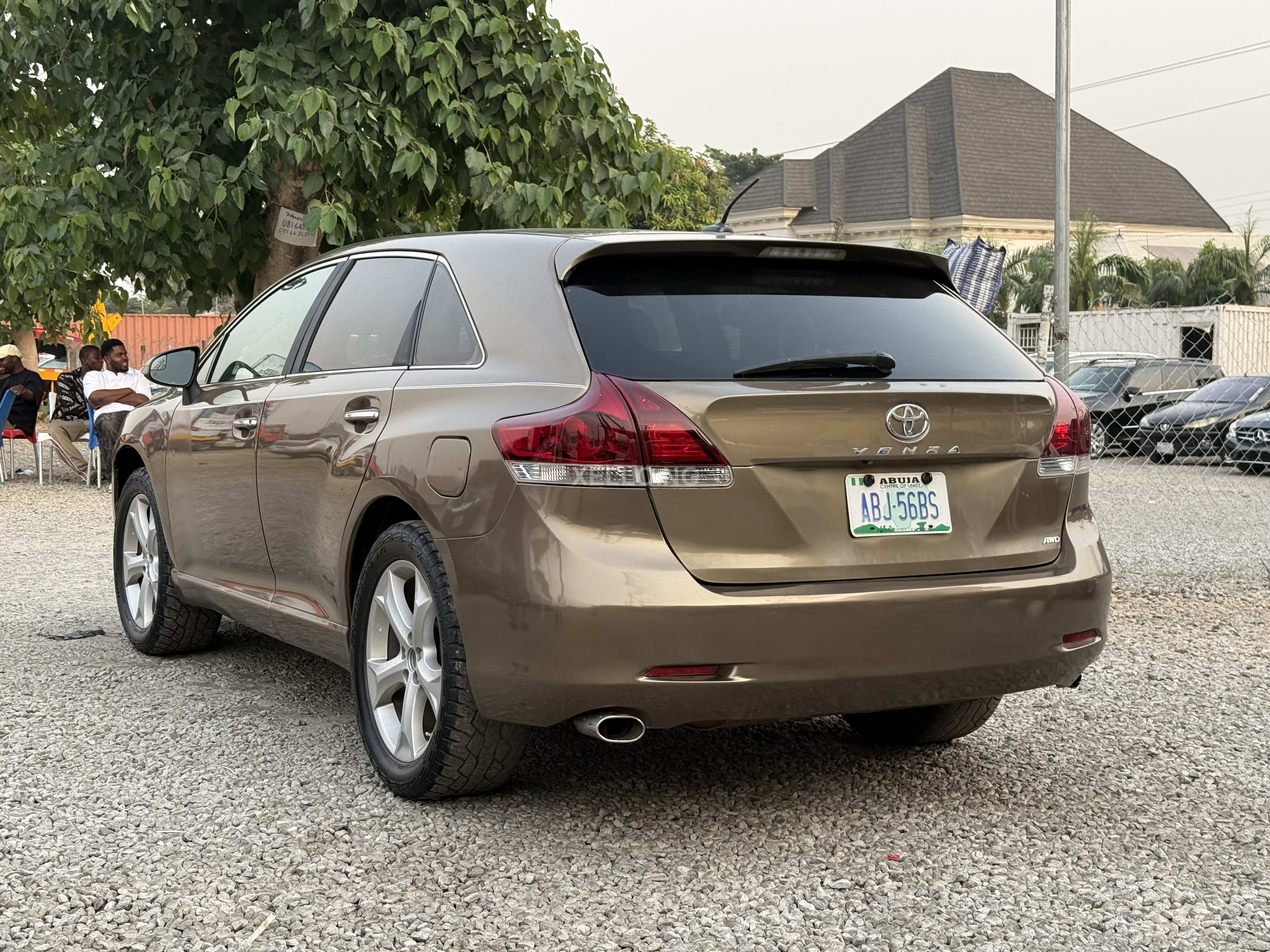 Toyota Venza 4