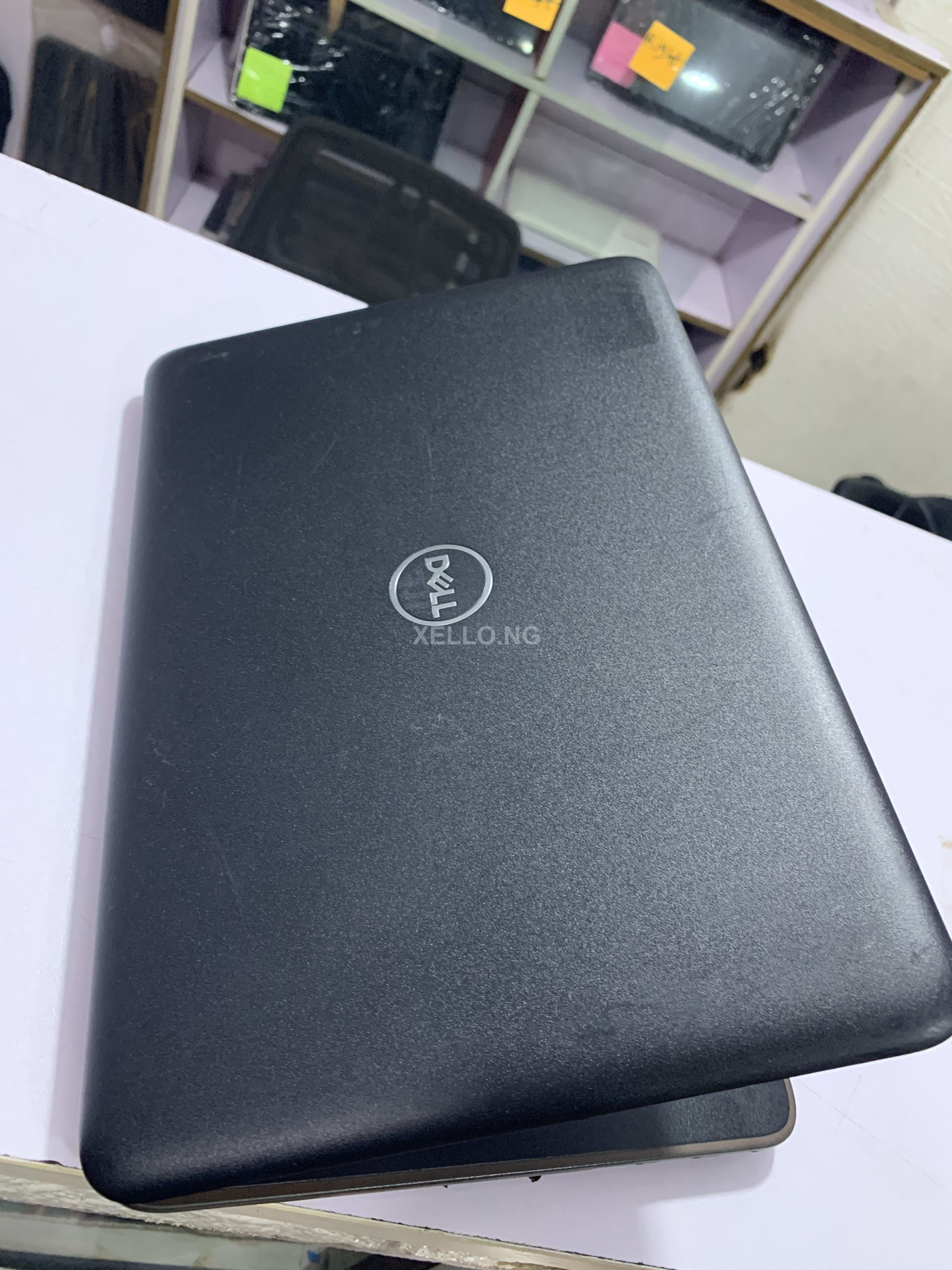 Dell latitude 3190. 3