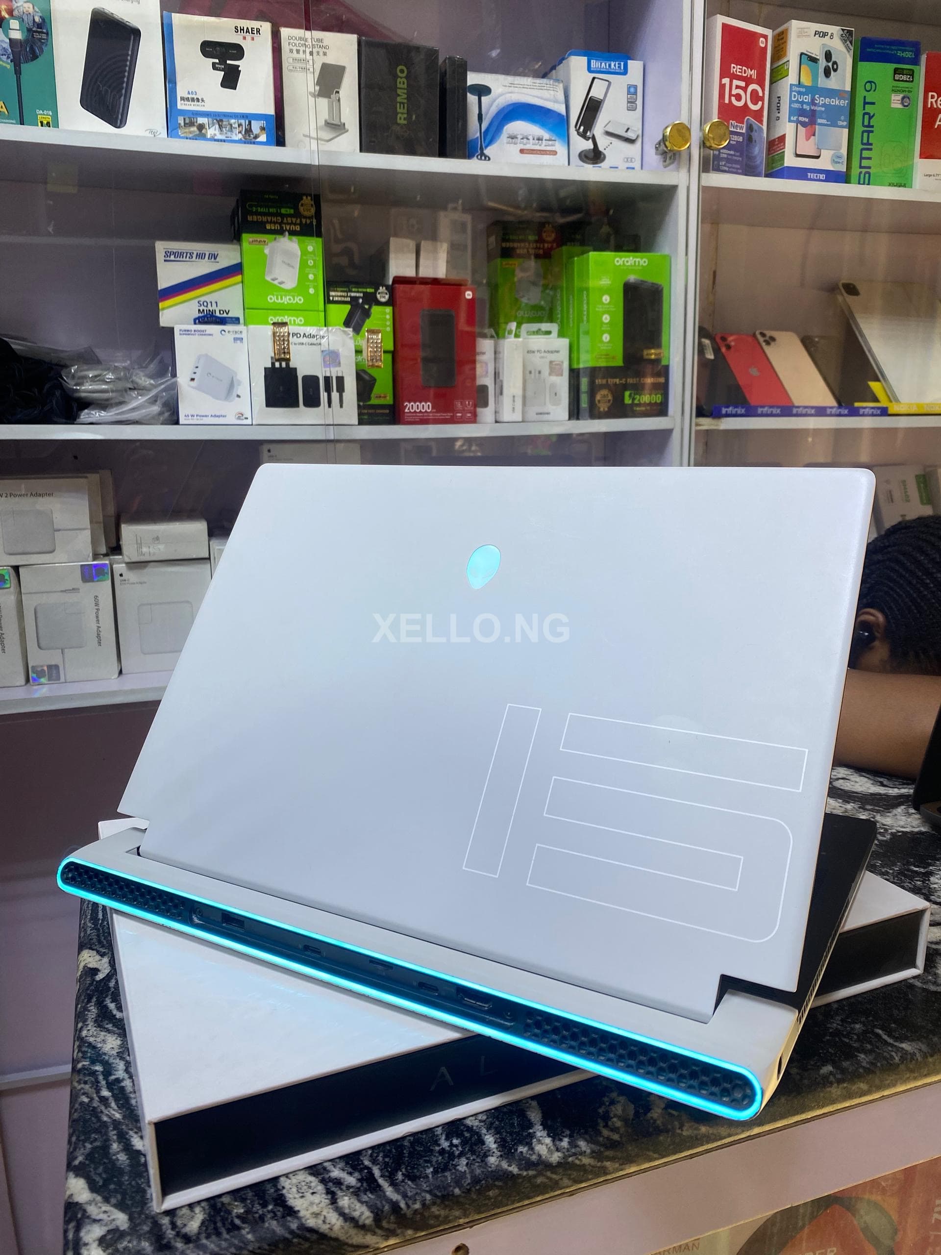 Alienware 15 Gaming Laptop - Like New 3