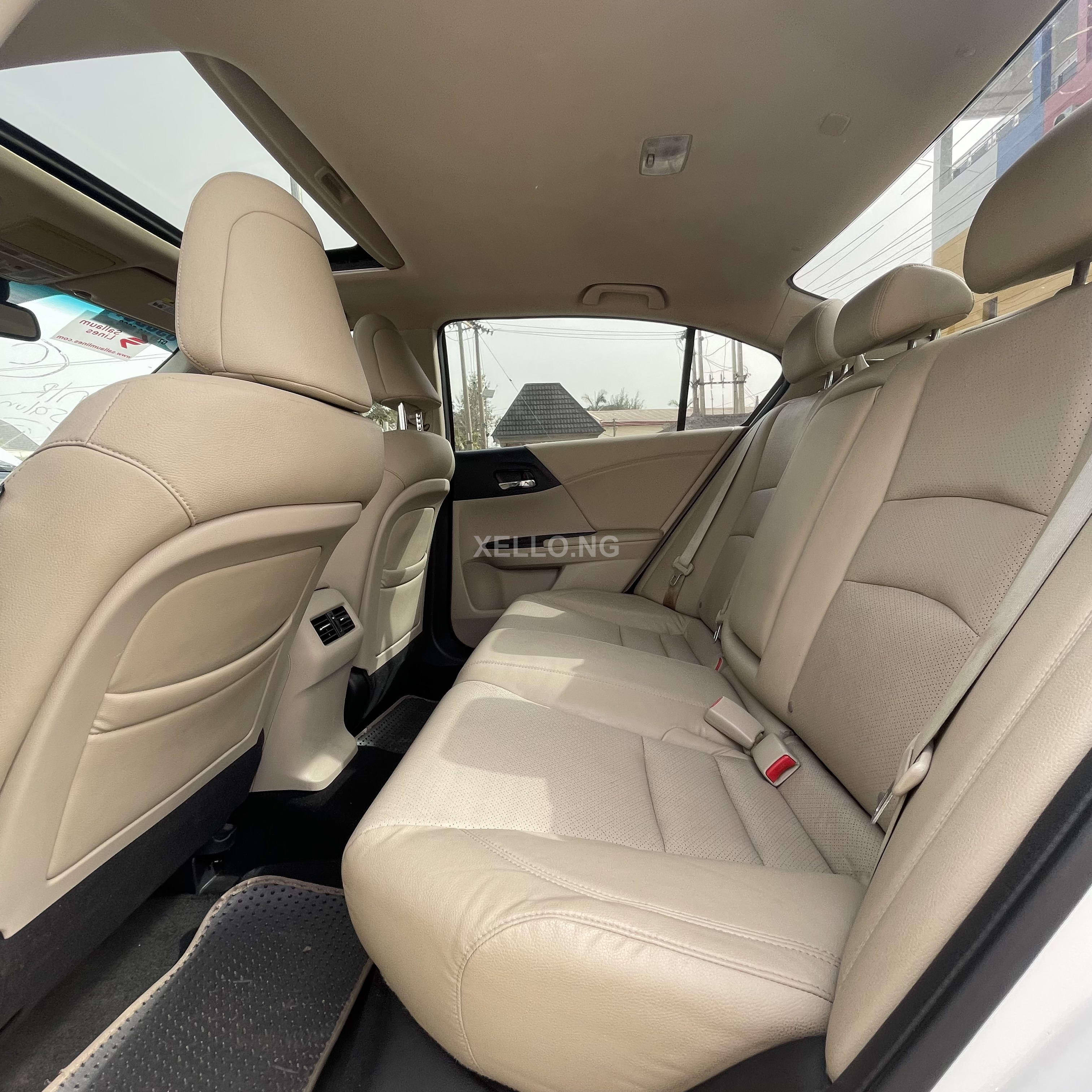 2005 Lexus RX330  4