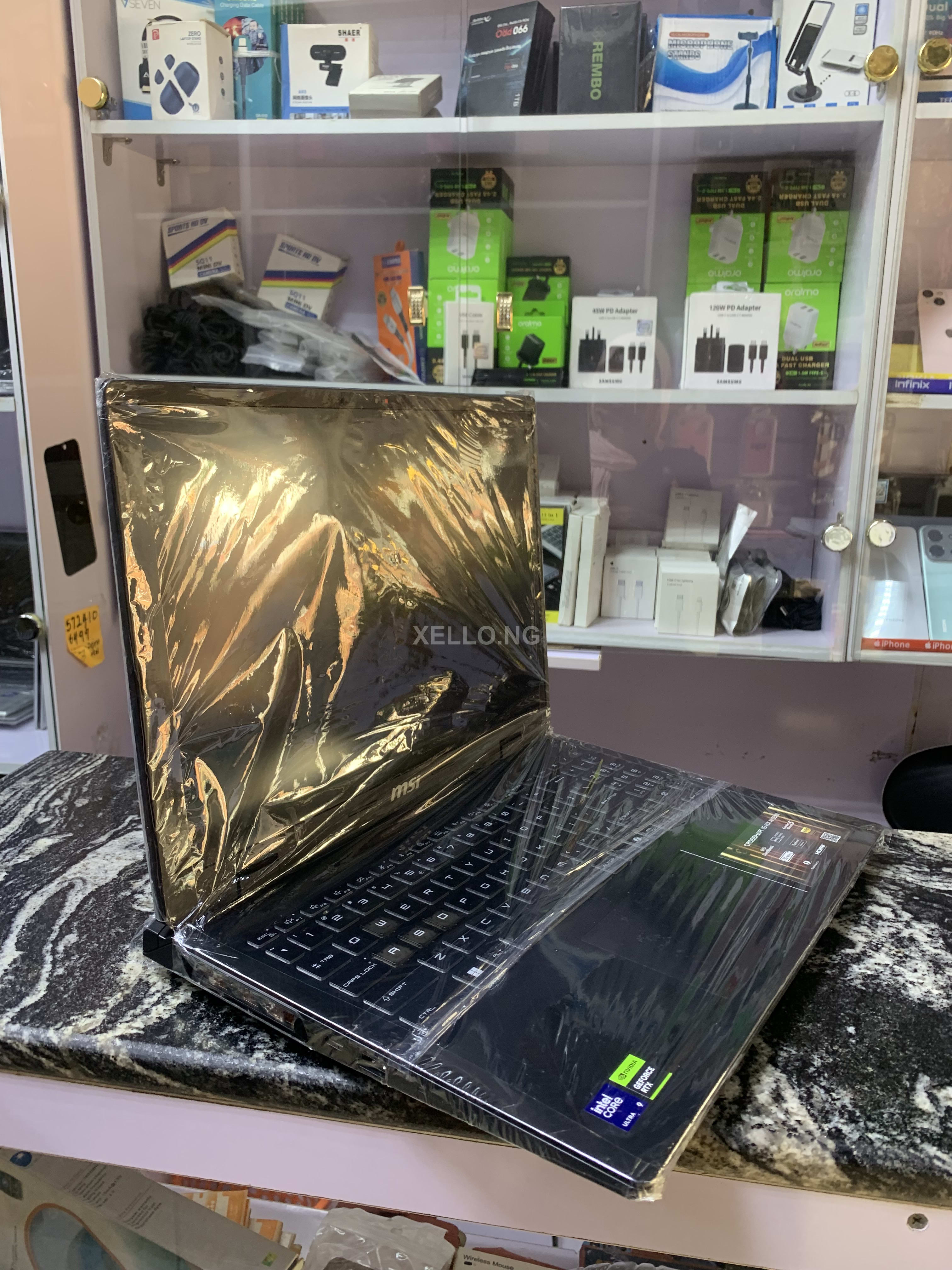 MSI CROSSHAIR 16 2