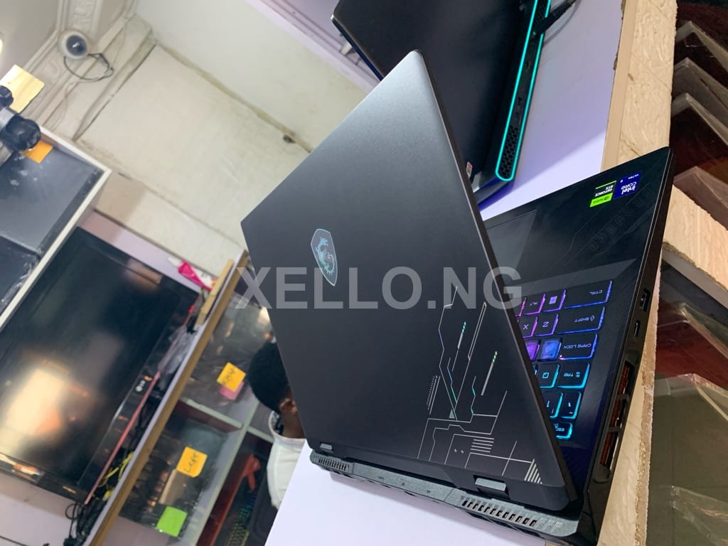 Msi Crosshair 15 pc 3