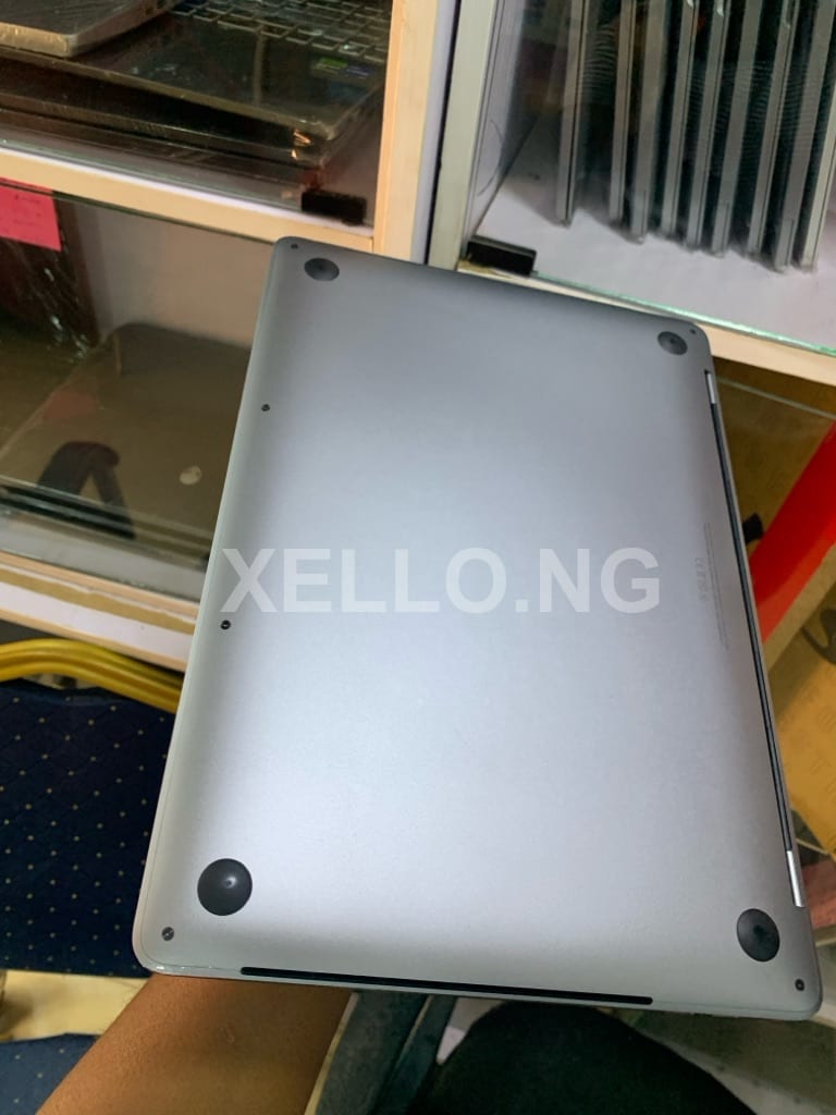 MacBook Pro 2018 4