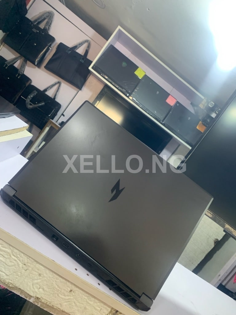 Acer Shadow 4
