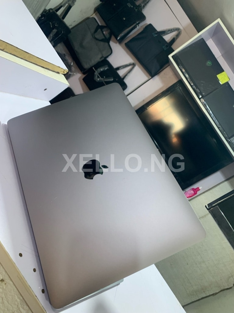 MacBook Pro 2019 4