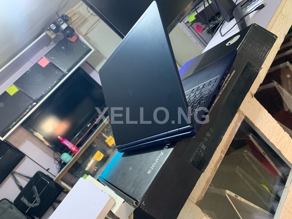Alienware m16 Auraro 4