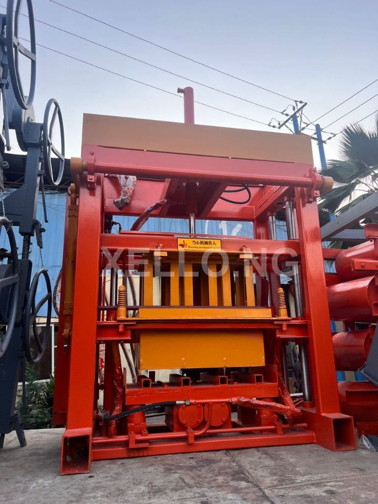Block moulding machine 2