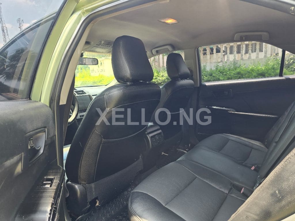 *clean used Firstbody 2014 Camry with back ac untampered engine & gear & ac 4