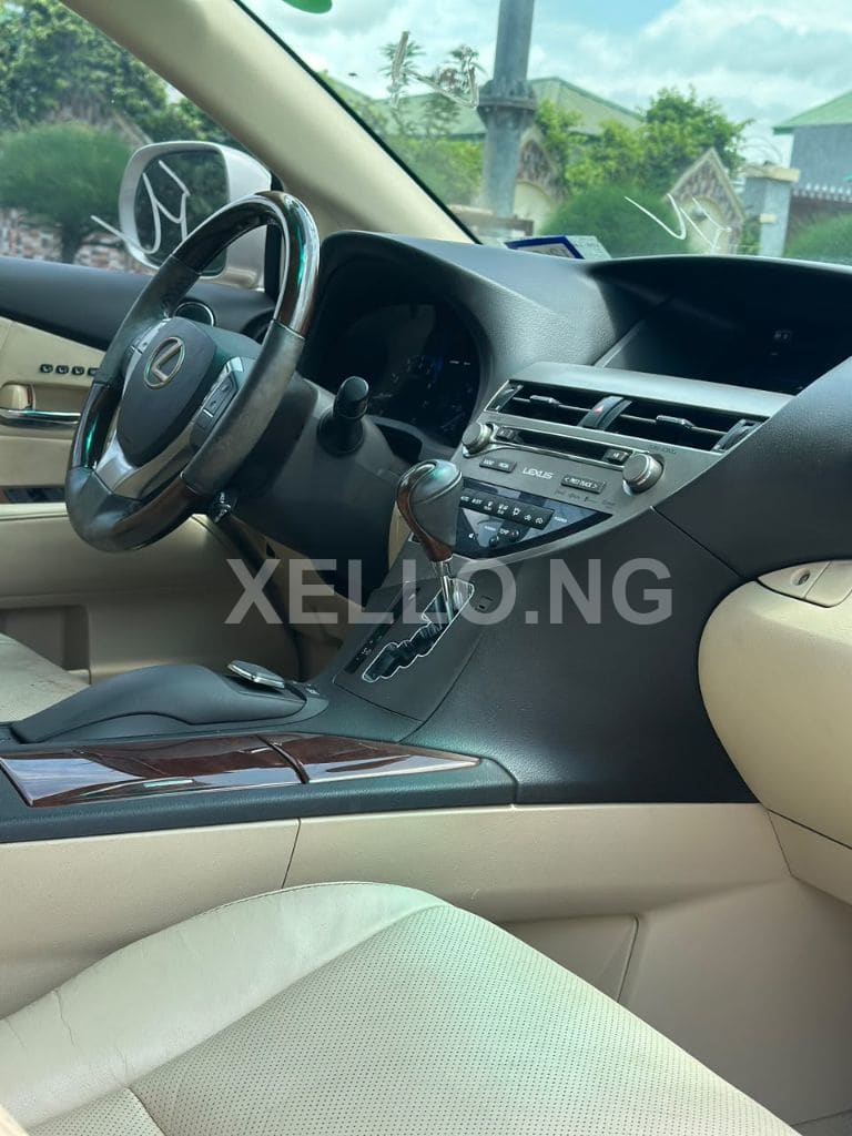 *2026 ENTRY; FOREIGN USED 2015 RX350 LEXUS GOING FOR N26.5M NET* 3