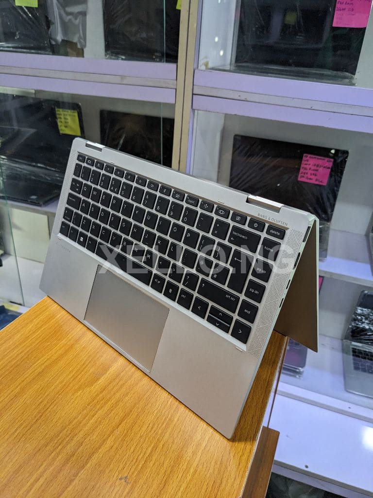 HP EliteBook 1040 G8 4