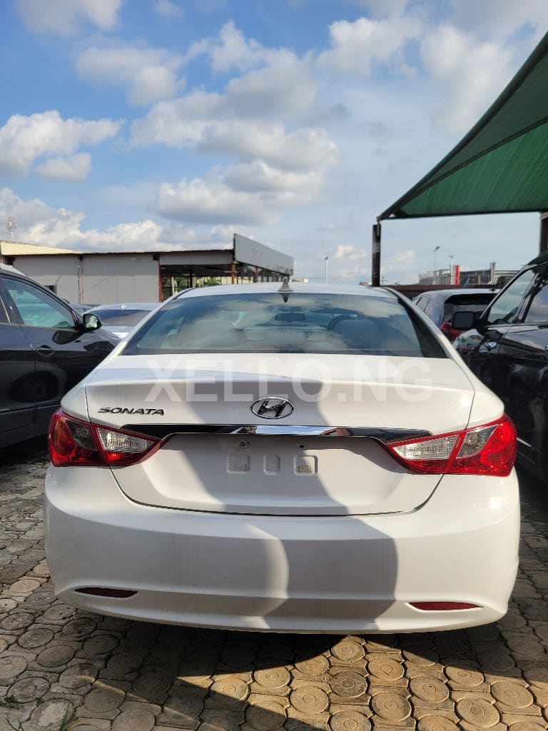 HYUNDAI SONATA 5