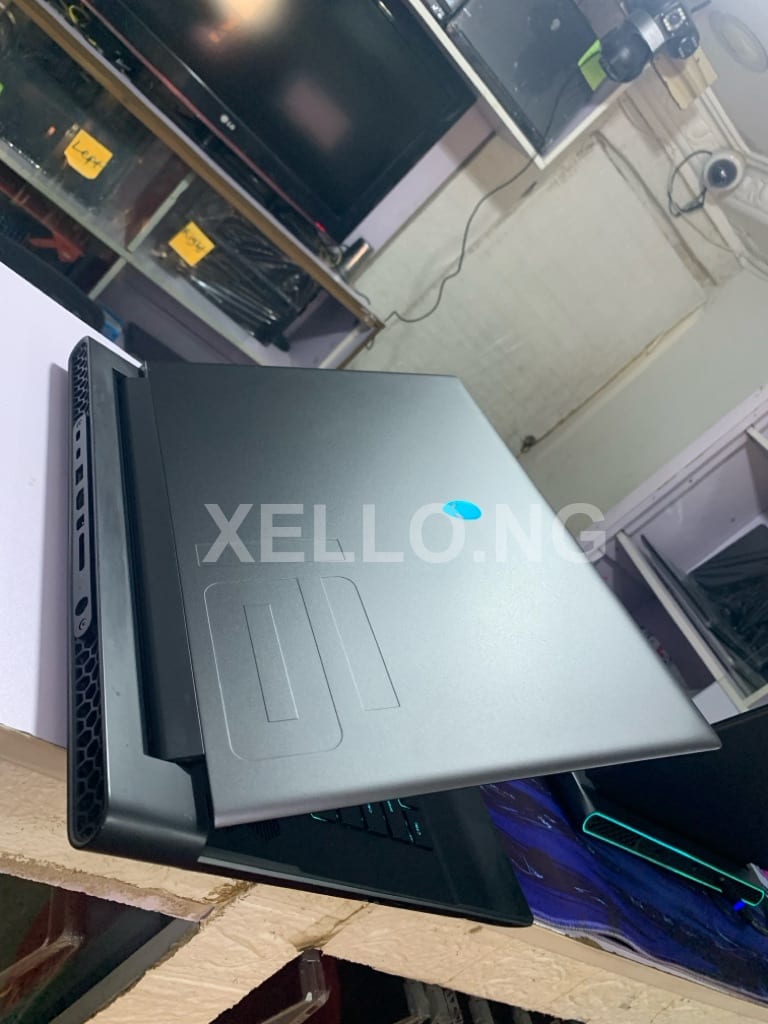 Alienware m16 3