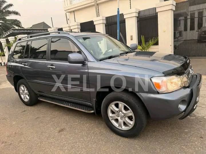 Toyota Highlander 2