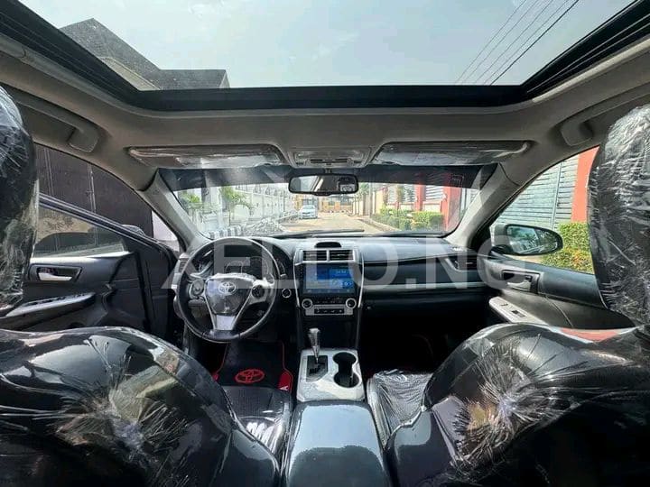 Toyota Camry SE 5