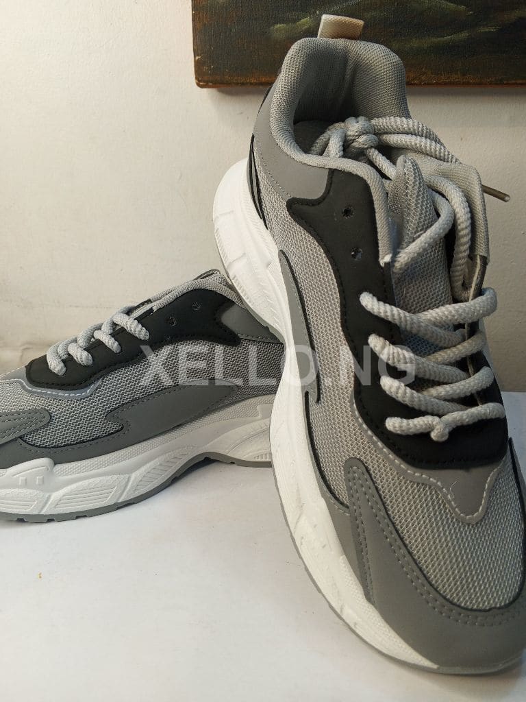 Sneakers 3