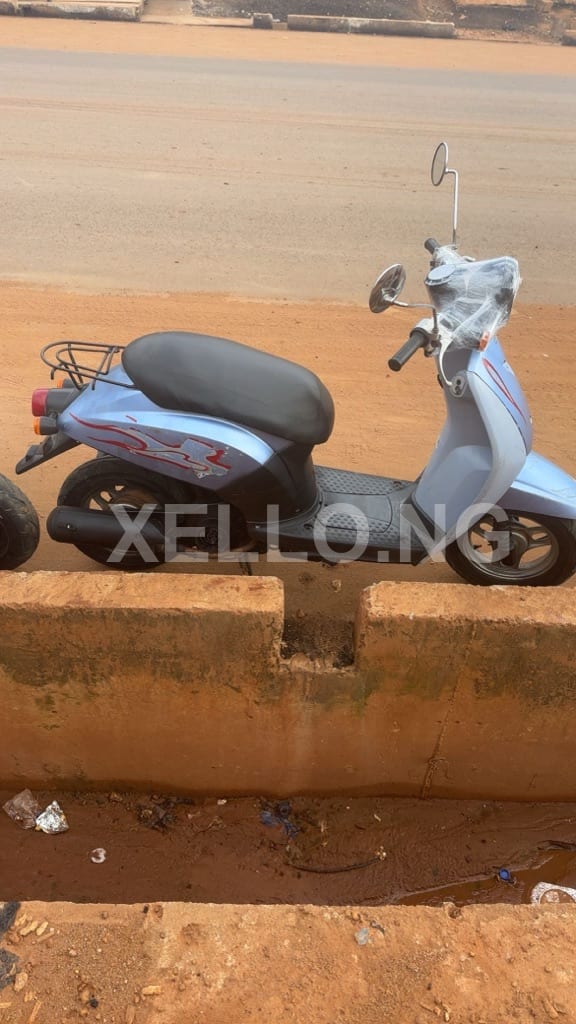 NEAT HONDA TODAY SCOOTER FOR SALE 2