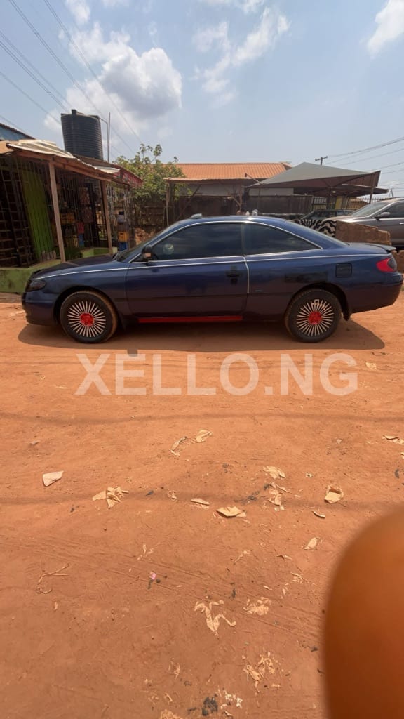 TOYOTA SOLARA 2