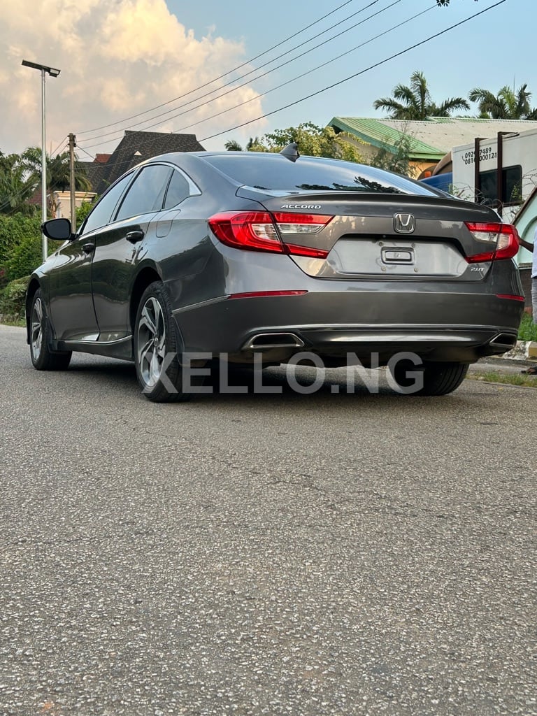 DISTRESS SALE 2018 Honda Accord EXL 5