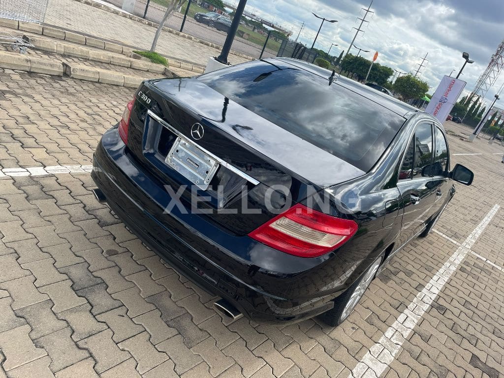 Foreign used c300 2009 2