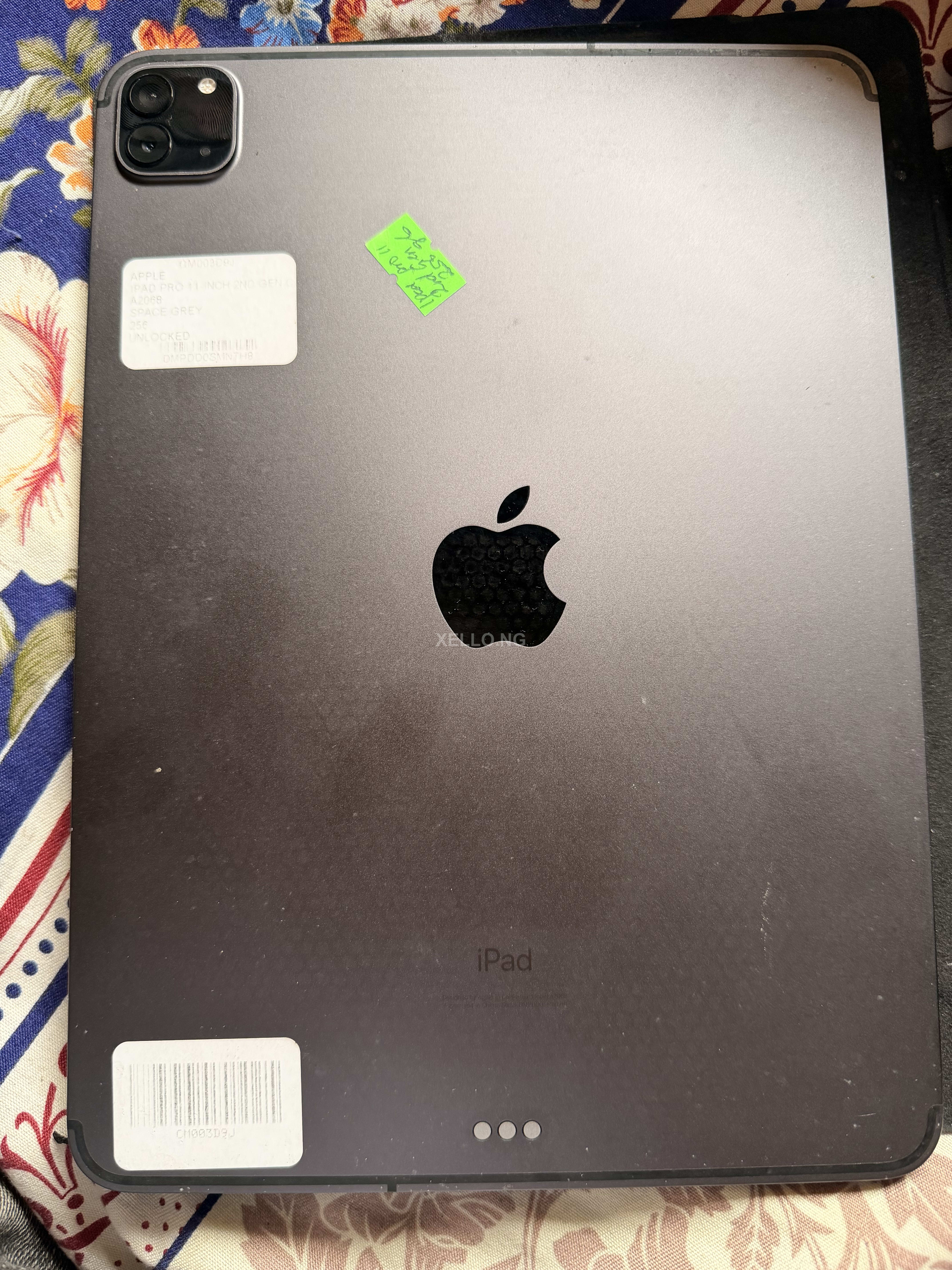 Apple iPad Pro 11(2020)256g wifi & cellular  2