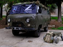 В ближайшее время на фронт из Ялты отправят еще три автомобиля