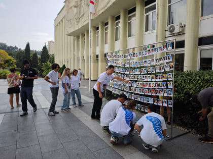 Память о жертвах Беслана: Акции в Ялте в День солидарности с жертвами терроризма