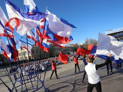 Минтруд Крыма напомнил о праздничных выходных в марте
