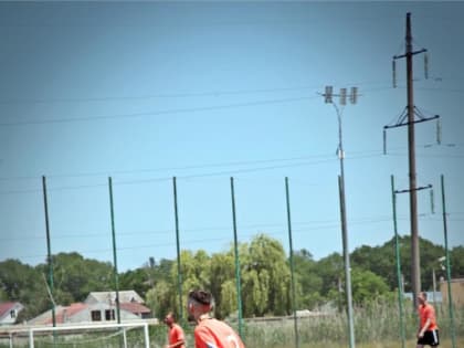 В Керчи проходит городской чемпионат по футболу среди любительских команд (фото)