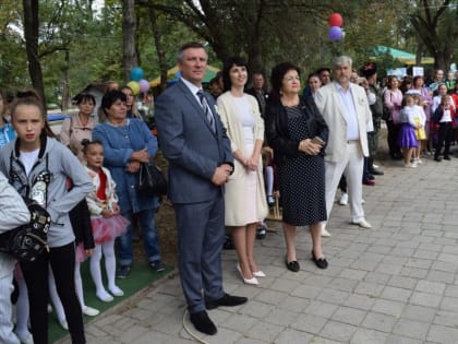 В Джанкое прошла ежегодная благотворительная акция «Белый цветок