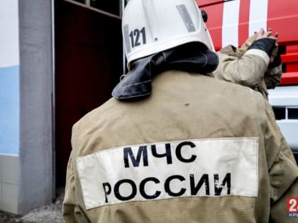 В Севастополе горел строительный вагончик, погиб человек