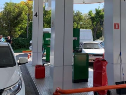 Очереди на Керченской переправе: хватит ли Крыму топлива