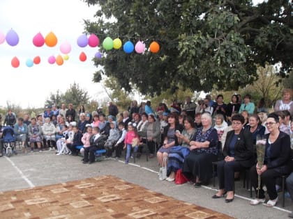 Соленоозерная школа Джанкойского района отметила 130-летний юбилей