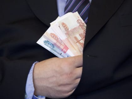 Севастопольцы получают на 500 рублей больше: в Крымстате рассказали, сколько зарабатывают жители полуострова