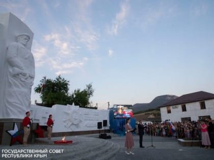 В селе Аромат Бахчисарайского района открыт отреставрированный памятник «Братская могила советских воинов»