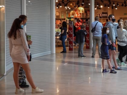 Власти хотят повсеместно размещать МФЦ и отделения «Почты России» в торговых центрах