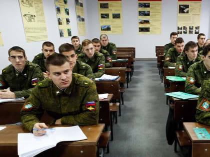 Военный комиссариат города Керчь и Ленинского района Республики Крым извещает о продлении до 29 июня приём заявлений на поступление в 2022 году