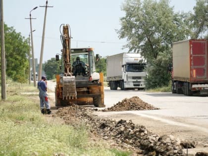 В Евпатории благоустраивают улицу в рамках Народной программы