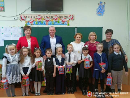 Алла Пономаренко поздравила школьников с наступающим Новым годом